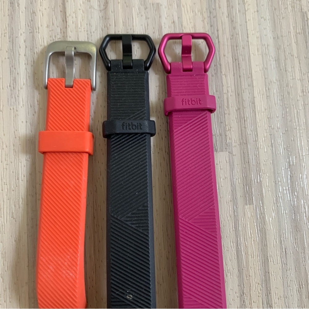 2 Fitbit Brand Bands & 1 off brand for Fitbit Alta & Fitbit Alta HR, size large